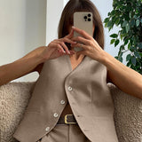 Ioana – Eleganten Set z Moderno Krojem