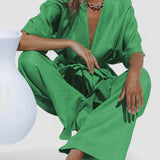 Set hlač z oversized dizajnom, zavezan v pasu