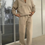 Set Casual Asortiman s Kapuco in Enotno Barvo