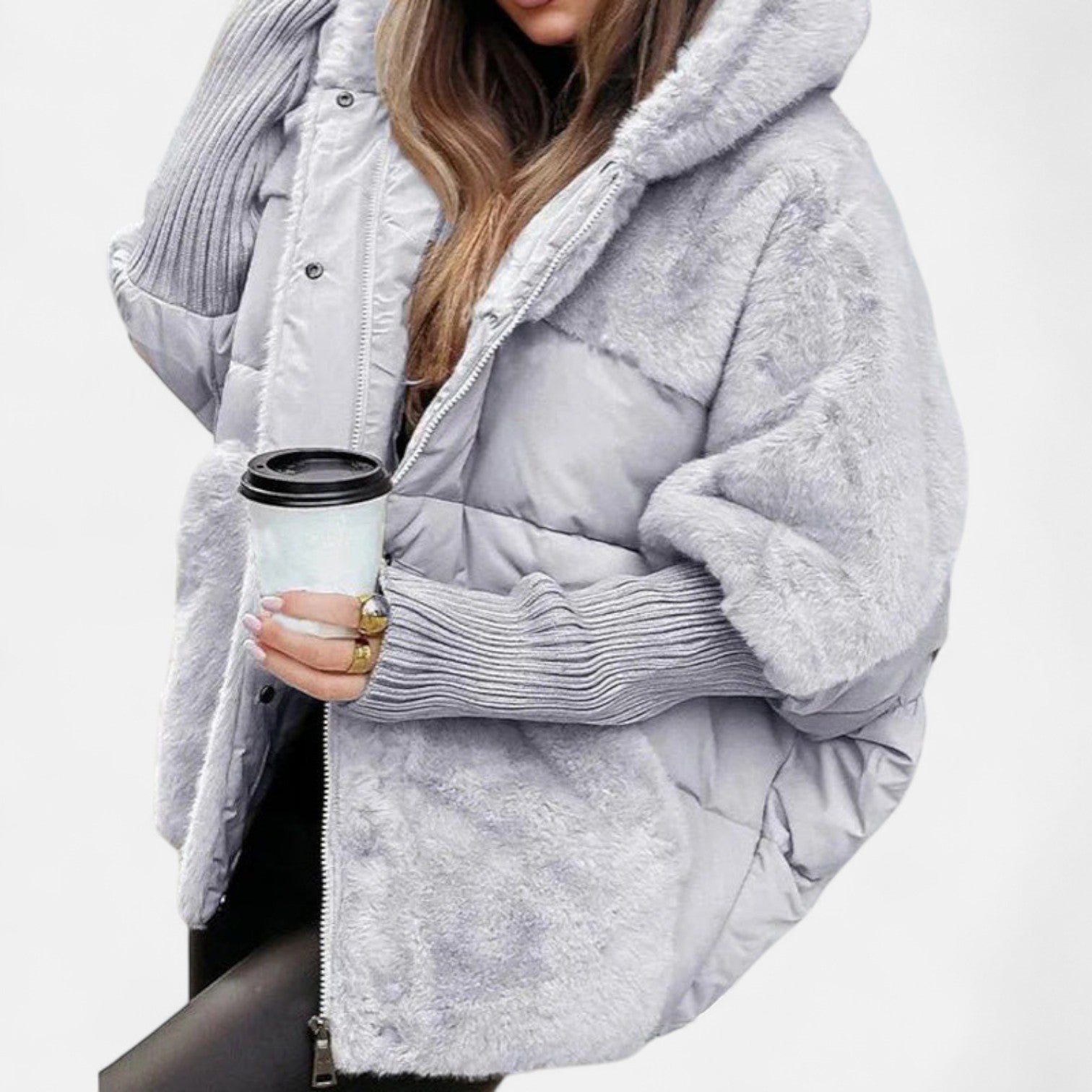 Gabriela – Oversized puffer jakna s kapuco in patchworkom